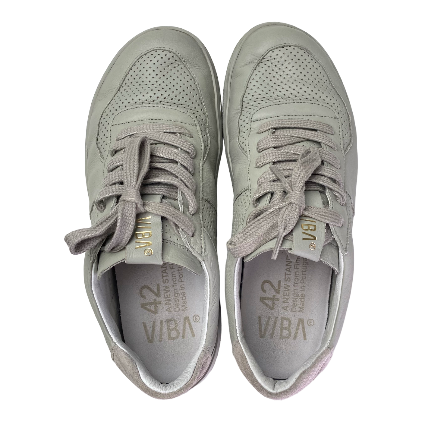 VIBAe London Bio leather sneakers, light grey | 42