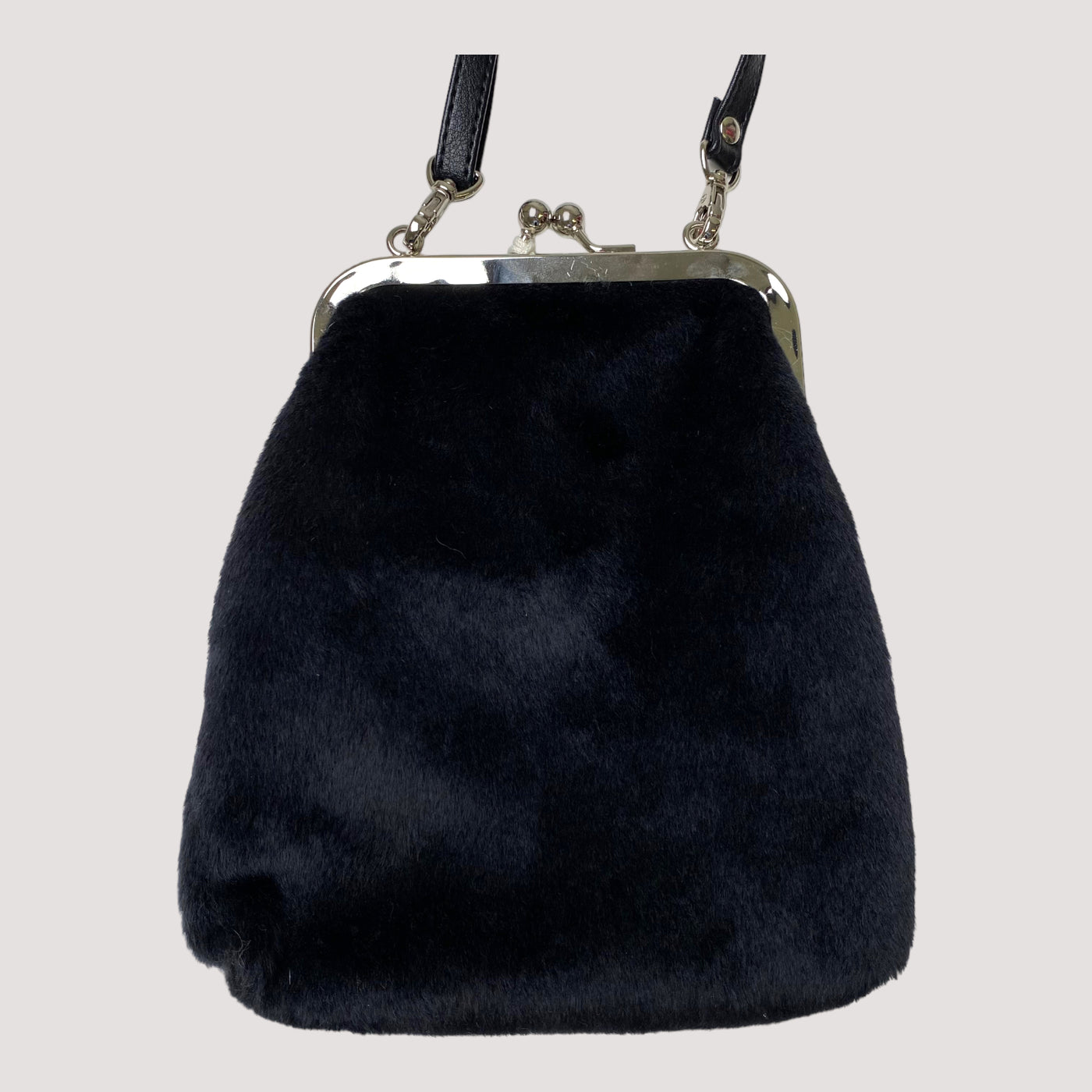 Aava faux fur bag, black | one size