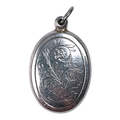 Kalevala Koru lapista locket pendant, silver