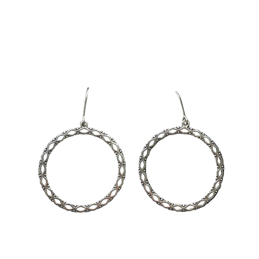 Lumoava Solina hook earrings, silver