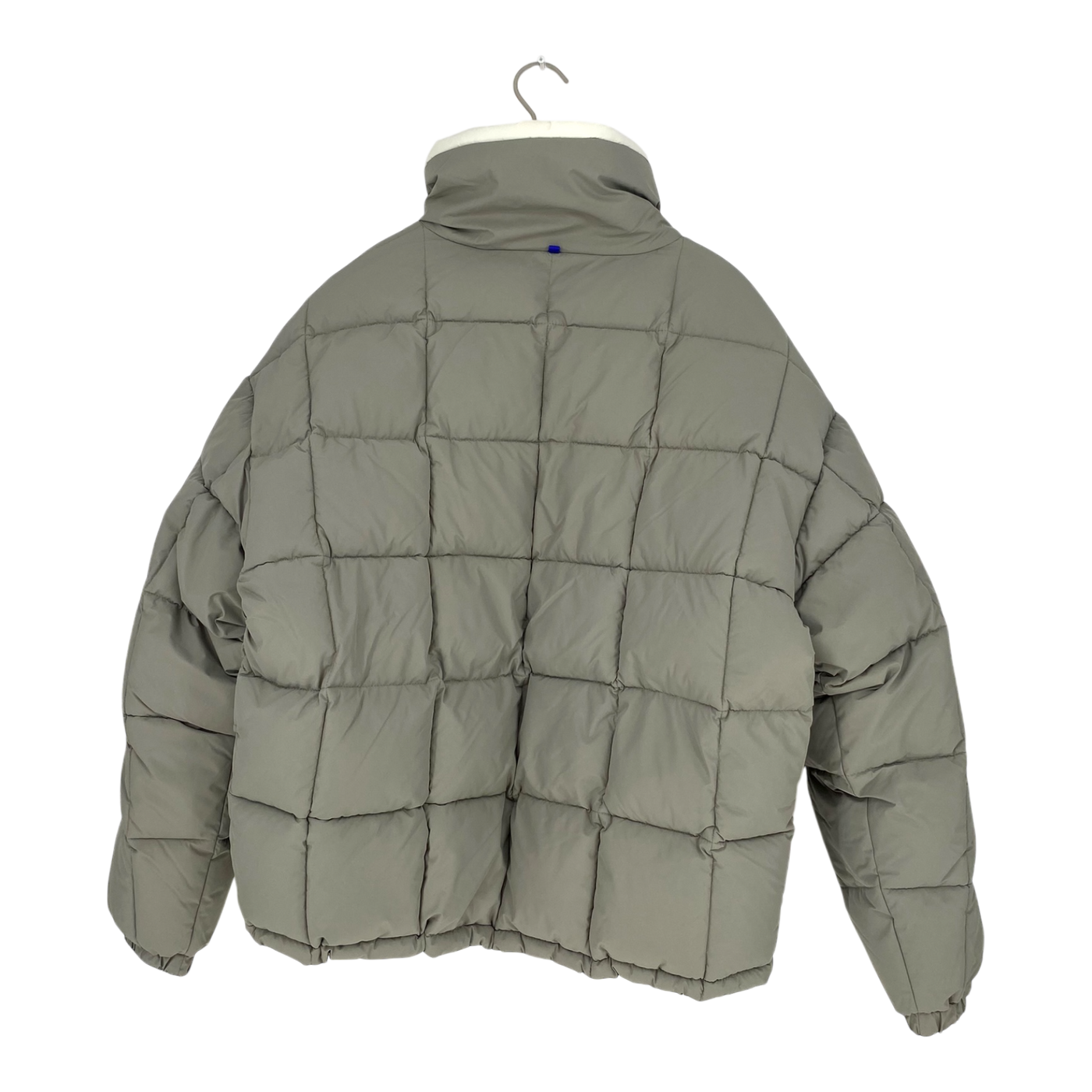Embassy of Bricks and Logs kitchener down jacket, cream / grey | unisex L