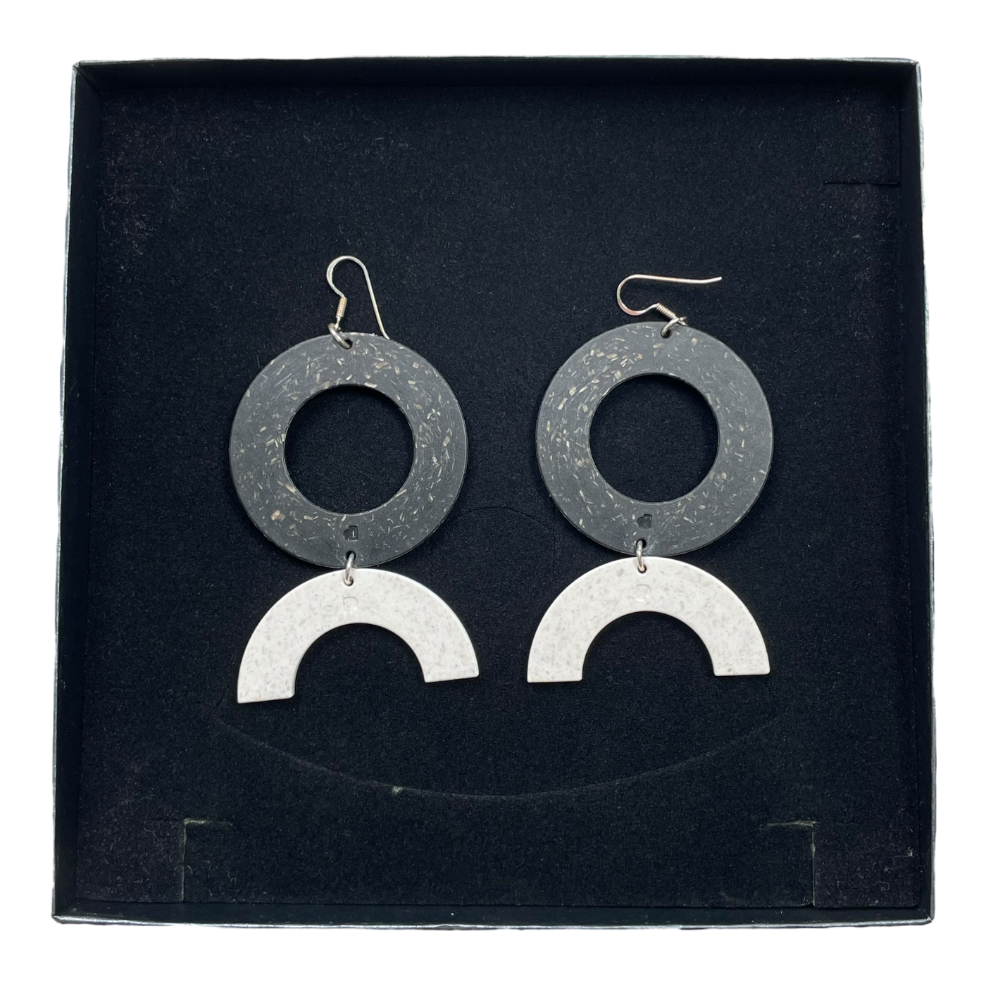Papu earrings, black/ivory | onesize