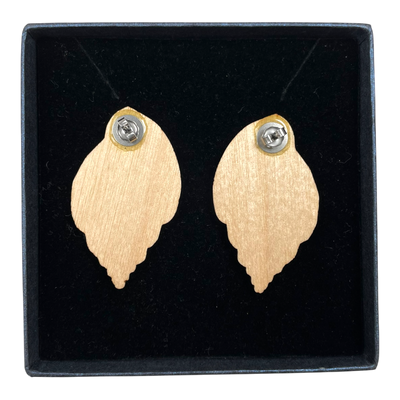 Morico seashell earrings, wood | onesize