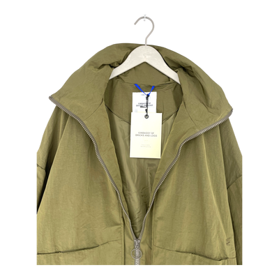 Embassy of Bricks and Logs vista raincoat, green | unisex S