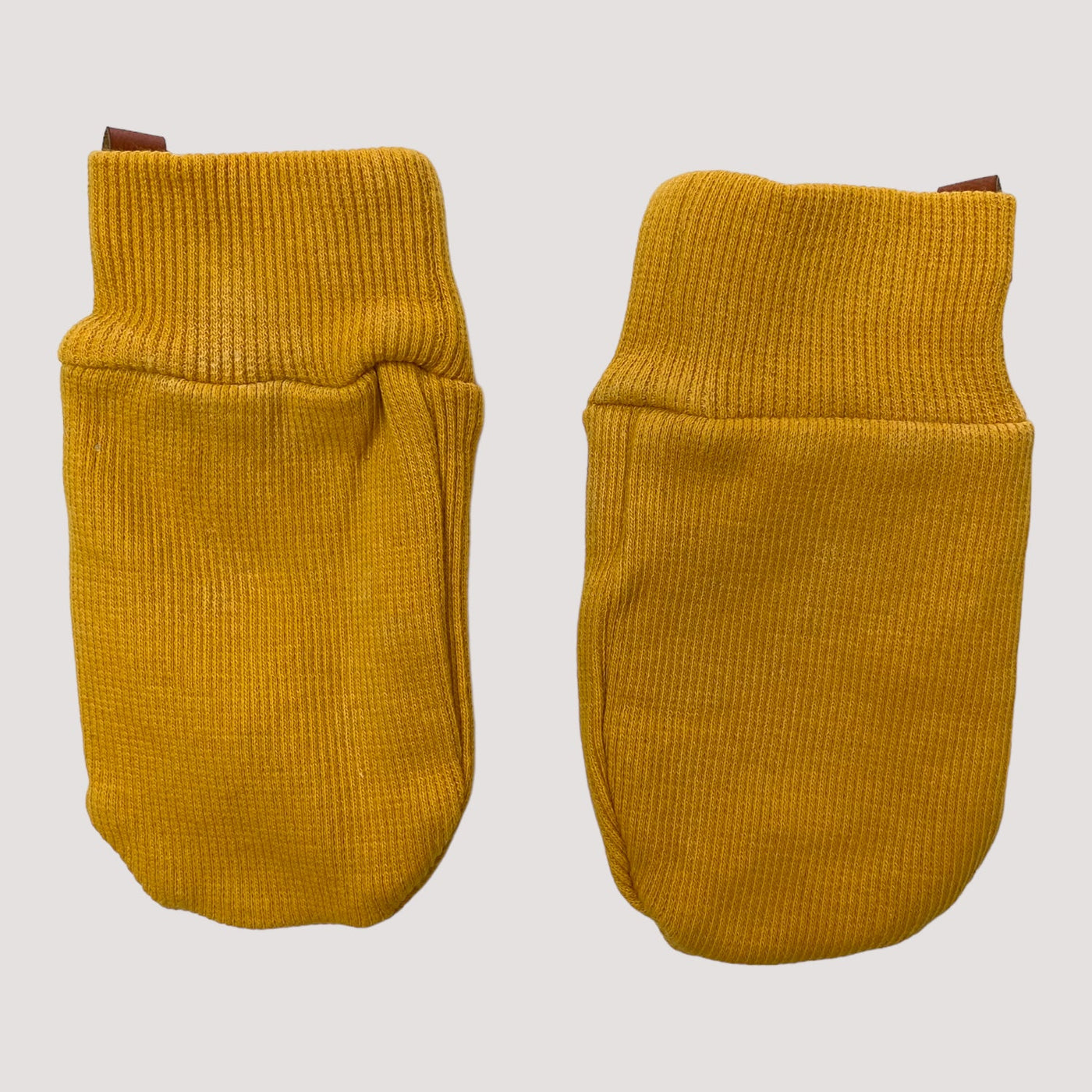 rib baby mittens, amber | baby size